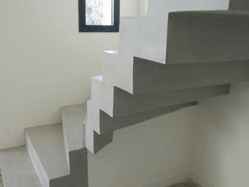 Création d'escalier en béton dans la Marne